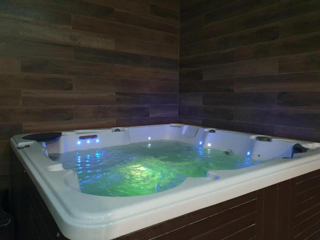 Dwie Sosny Apartamenty Przy Plazy - Sauna, Jacuzzi, Silownia, Bawialnia - 365Pam Устроне-Морске Экстерьер фото