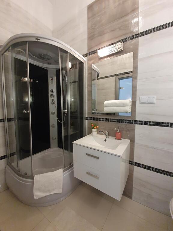 Dwie Sosny Apartamenty Przy Plazy - Sauna, Jacuzzi, Silownia, Bawialnia - 365Pam Устроне-Морске Экстерьер фото